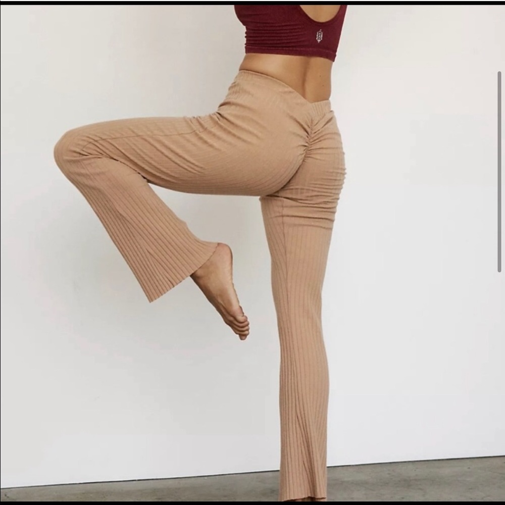 NWOT Free people movement Bullseye flare pant